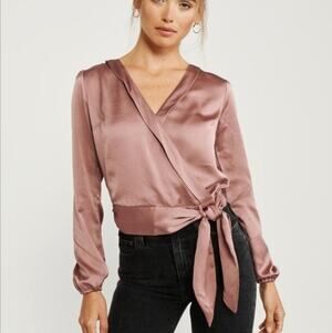 Abercrombie & Fitch Wrap Front Mauve Pink Size Medium Satin Cropped Blouse